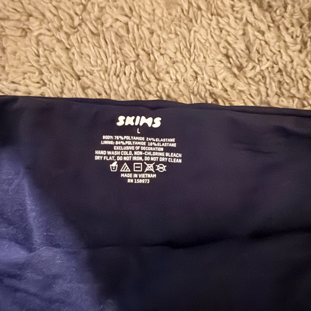 Classic Navy Leggings - Picture 3 of 3